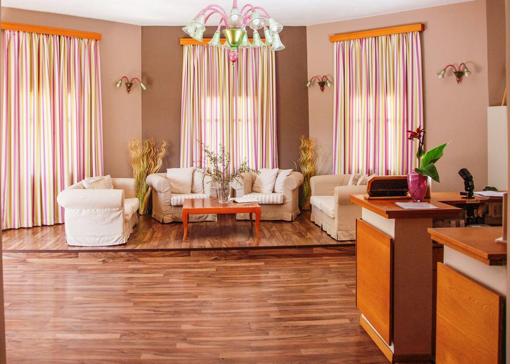 G George Aparthotel Нидри Екстериор снимка