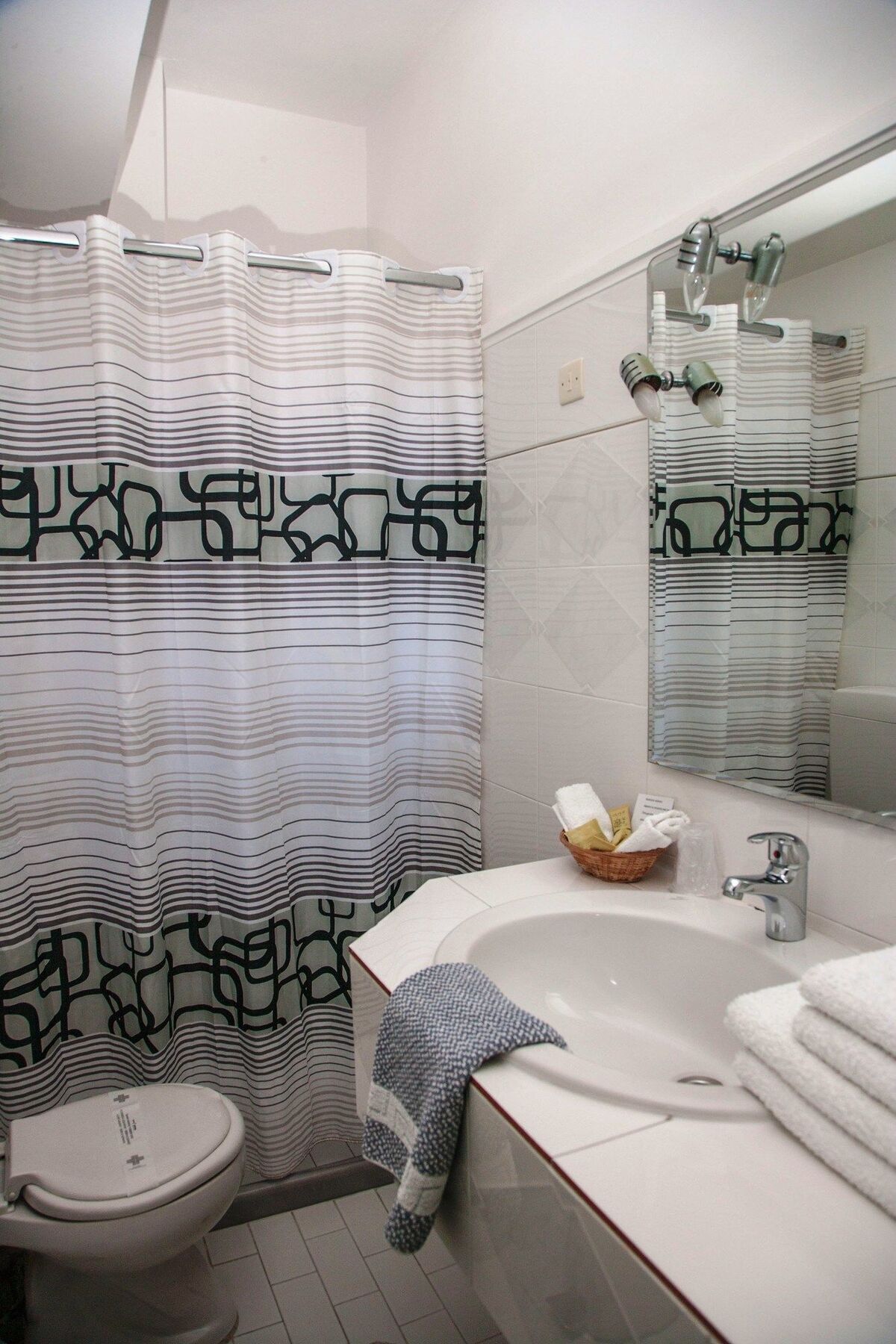 G George Aparthotel Нидри Екстериор снимка