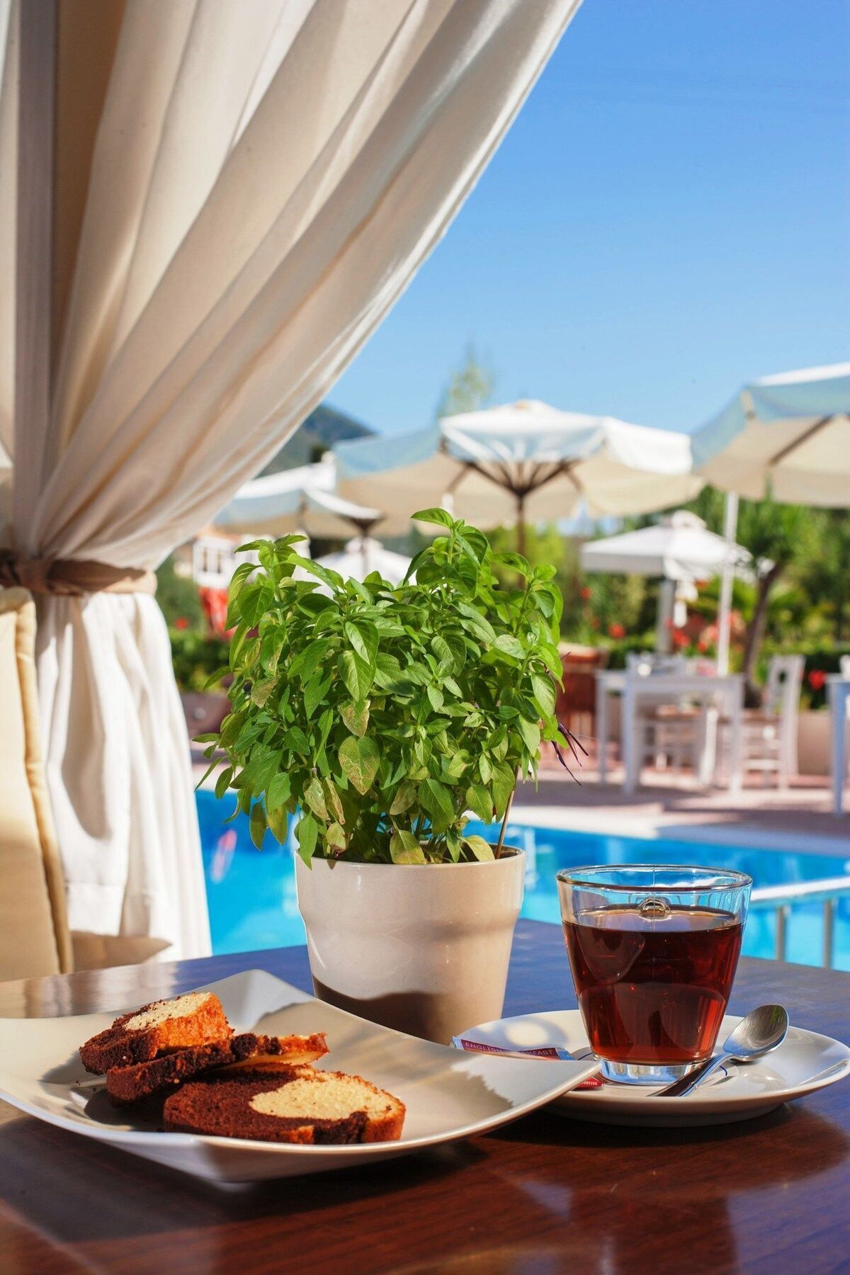 G George Aparthotel Нидри Екстериор снимка